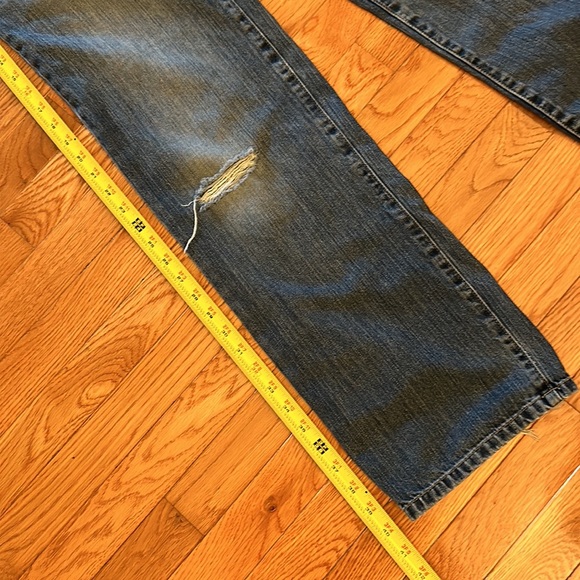 Cute “rugged look” Michael Kors jeans with manufactured “wear” and “tear” EUC - Picture 4 of 10